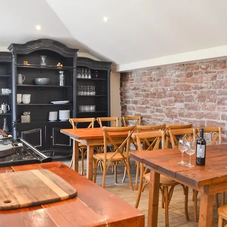 The Coach House Tatil Evi